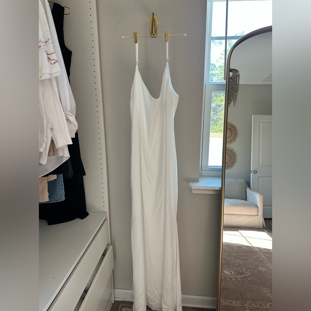 Boohoo White Backless Dress